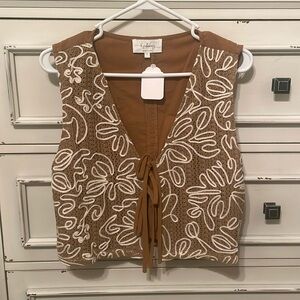 Boutique tie front top - size large